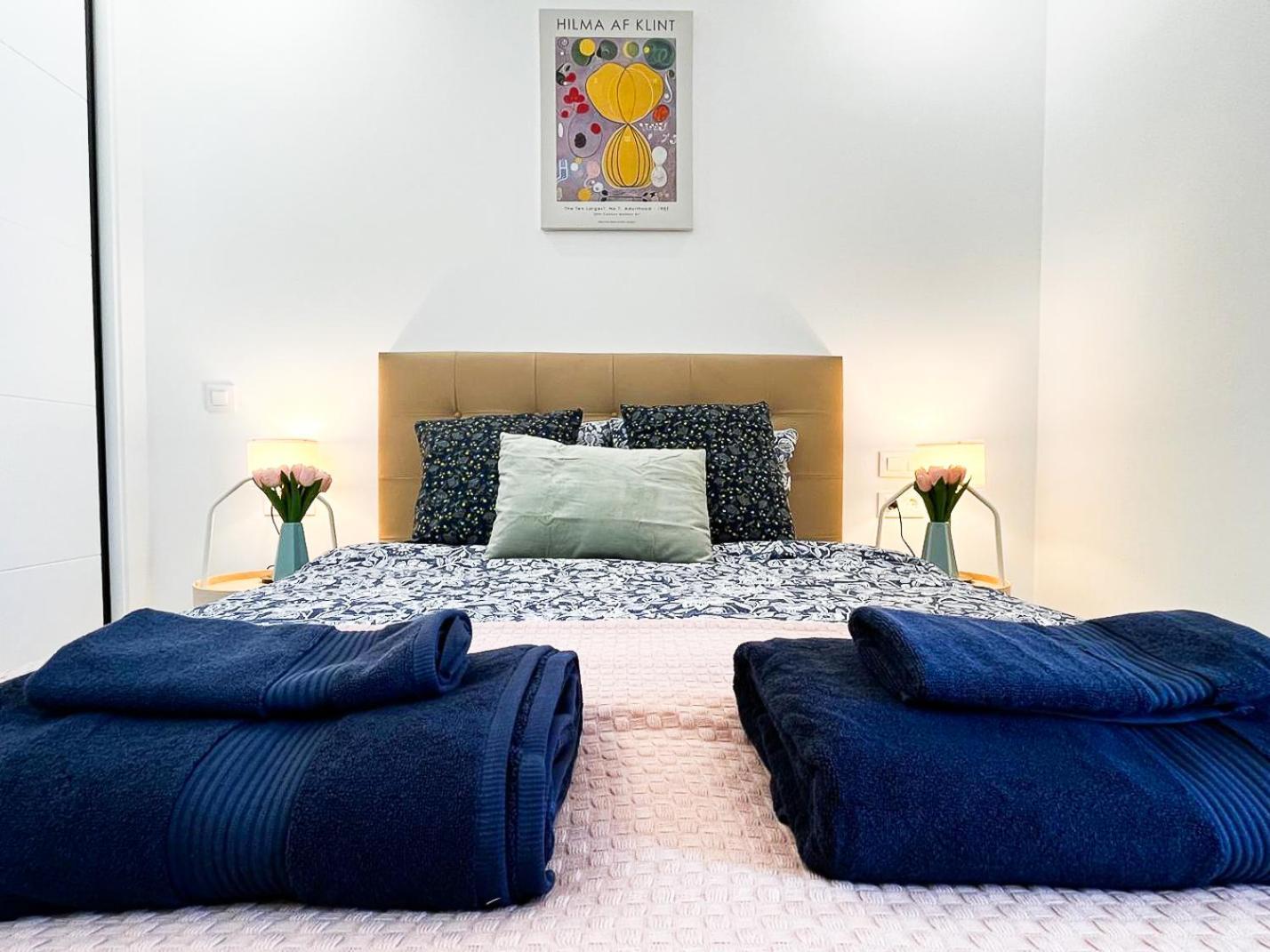 Madrid Private Rooms - Ferrer ภายนอก รูปภาพ