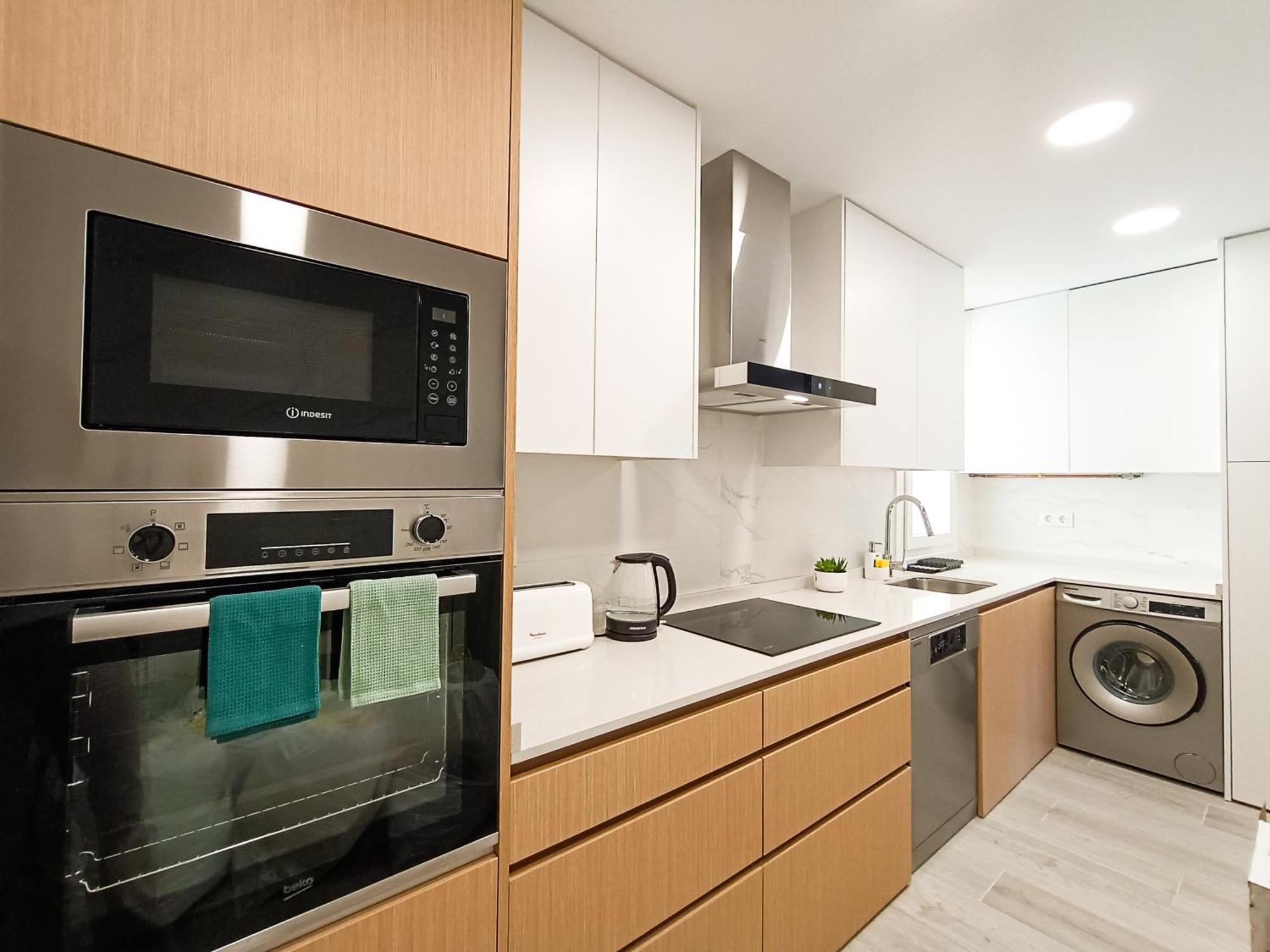 Madrid Private Rooms - Ferrer ภายนอก รูปภาพ